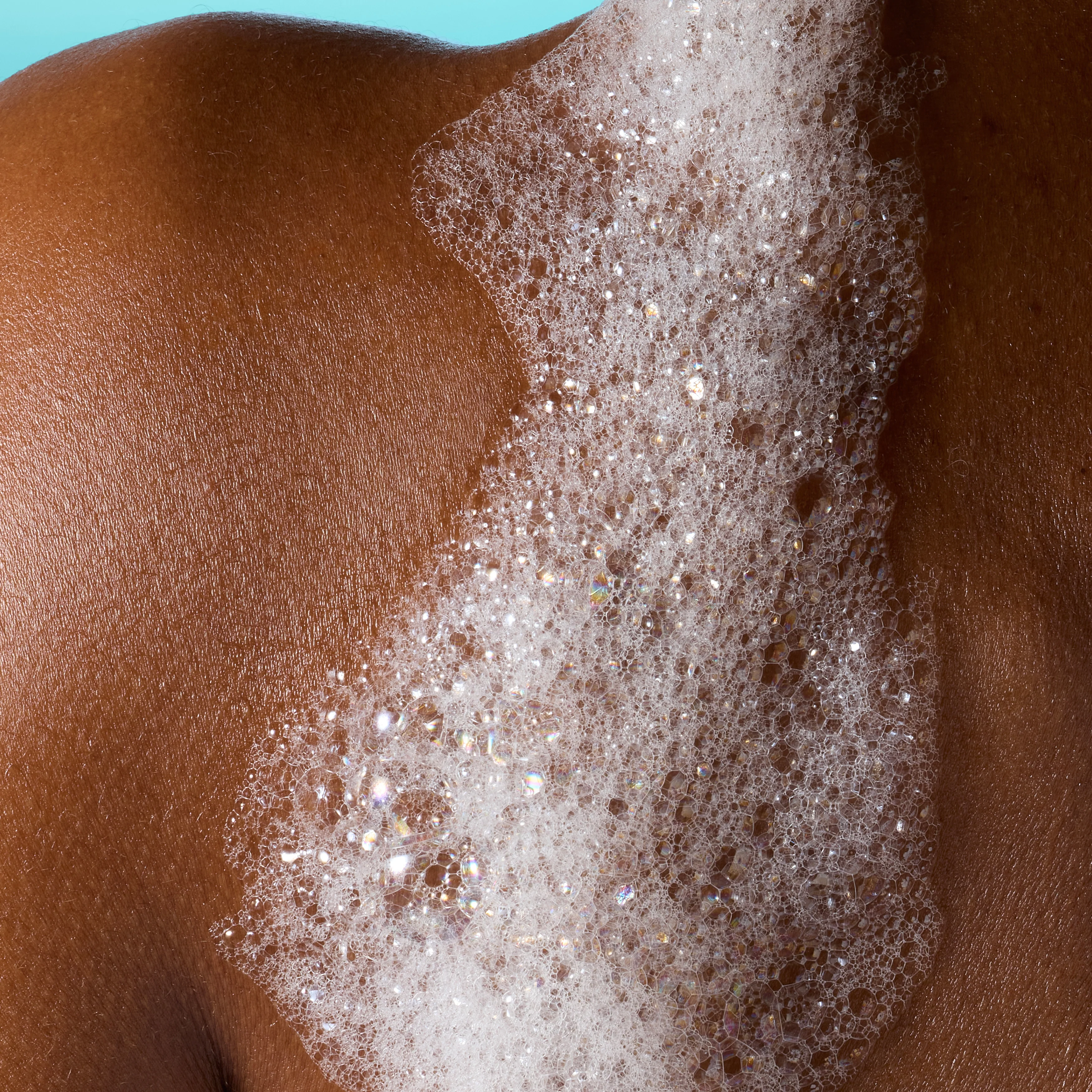 TreeHut_SpringFY26_SugarSpirit_FoamingGelWash_OnBody_0019_1x1_e44c9808-3cbb-479f-843a-b5f79689572e_v1764847494